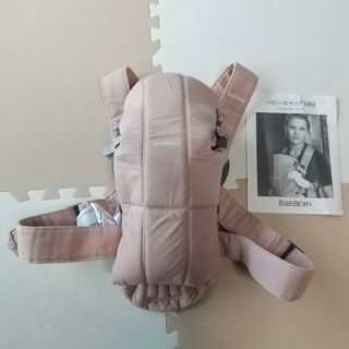 ベビービョルン(BABYBJORN)のベビービョルンの抱っこ紐ベビーキャリアmini(抱っこひも/おんぶひも)