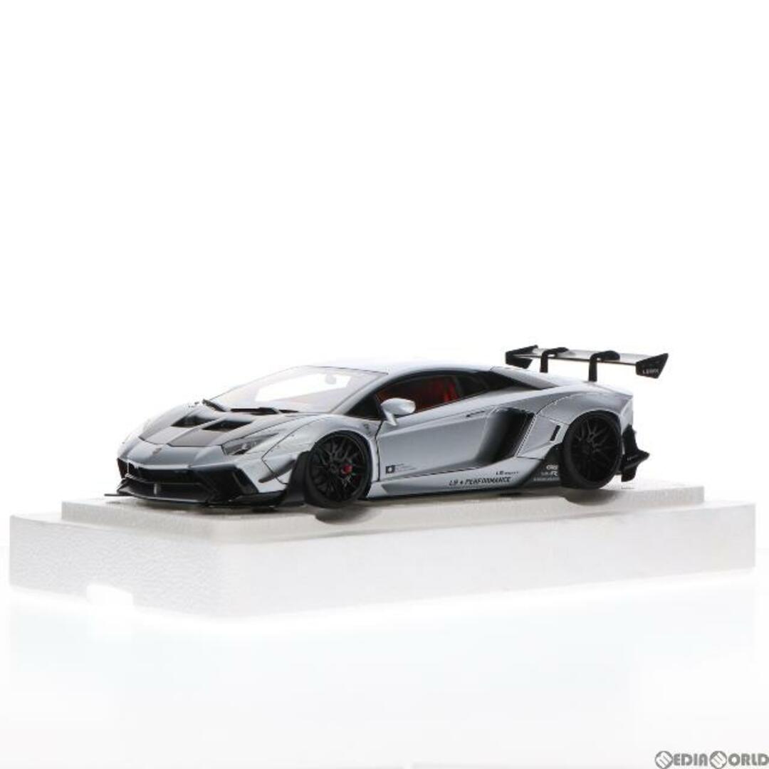 Edition(エディション)のオートアート・コンポジットモデルシリーズ 1/18 リバティーウォーク LB-WORKS ランボルギーニ アヴェンタドール リミテッドエディション(マット・メタリック・シルバー) 完成品 ミニカー(79181) AUTOart(オートアート) エンタメ/ホビーのおもちゃ/ぬいぐるみ(ミニカー)の商品写真