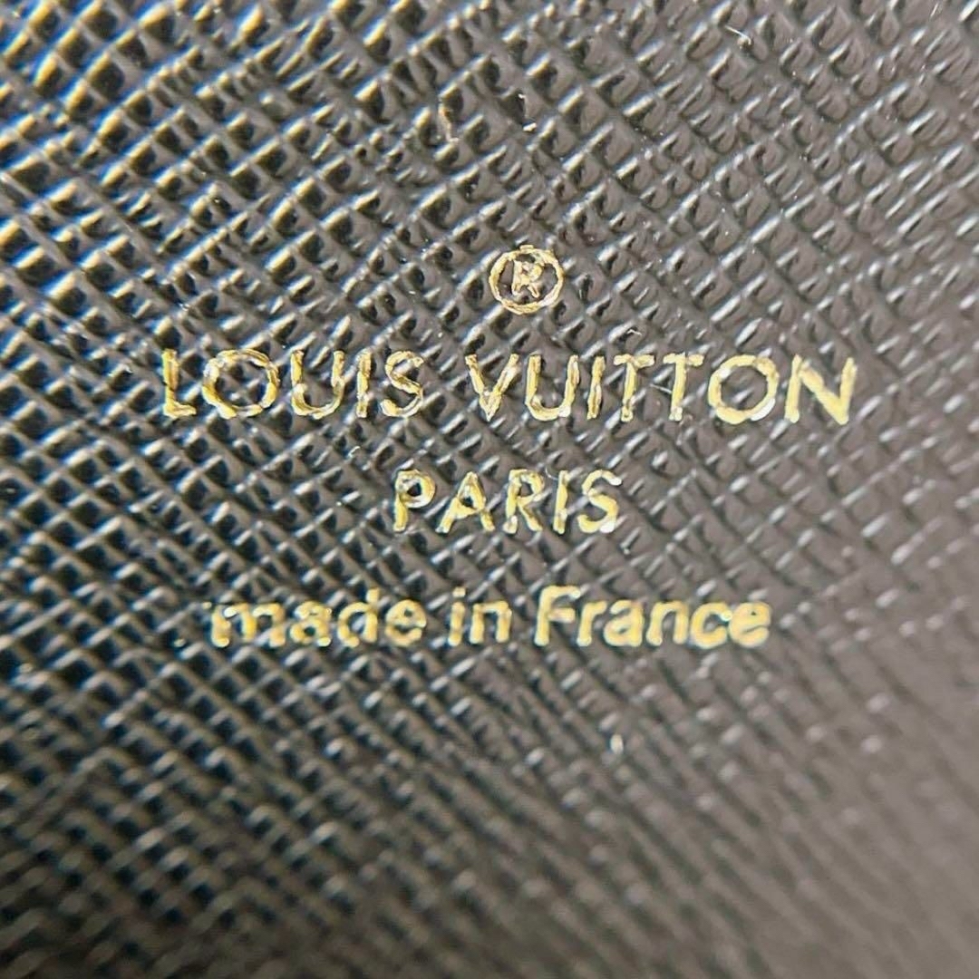 LOUIS VUITTON(ルイヴィトン)のルイヴィトンM69353ジャイアントモノグラムリバース ジッピーウォレット長財布 レディースのファッション小物(財布)の商品写真