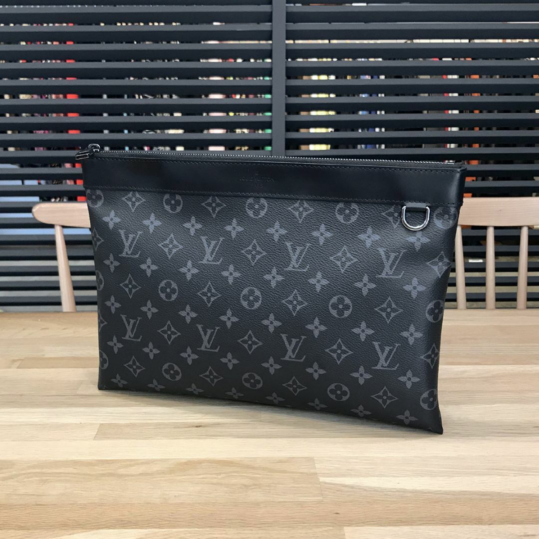 LOUIS VUITTON(ルイヴィトン)の超美品 ルイヴィトン エクリプス ポシェットディスカバリー クラッチバッグ メンズのバッグ(セカンドバッグ/クラッチバッグ)の商品写真