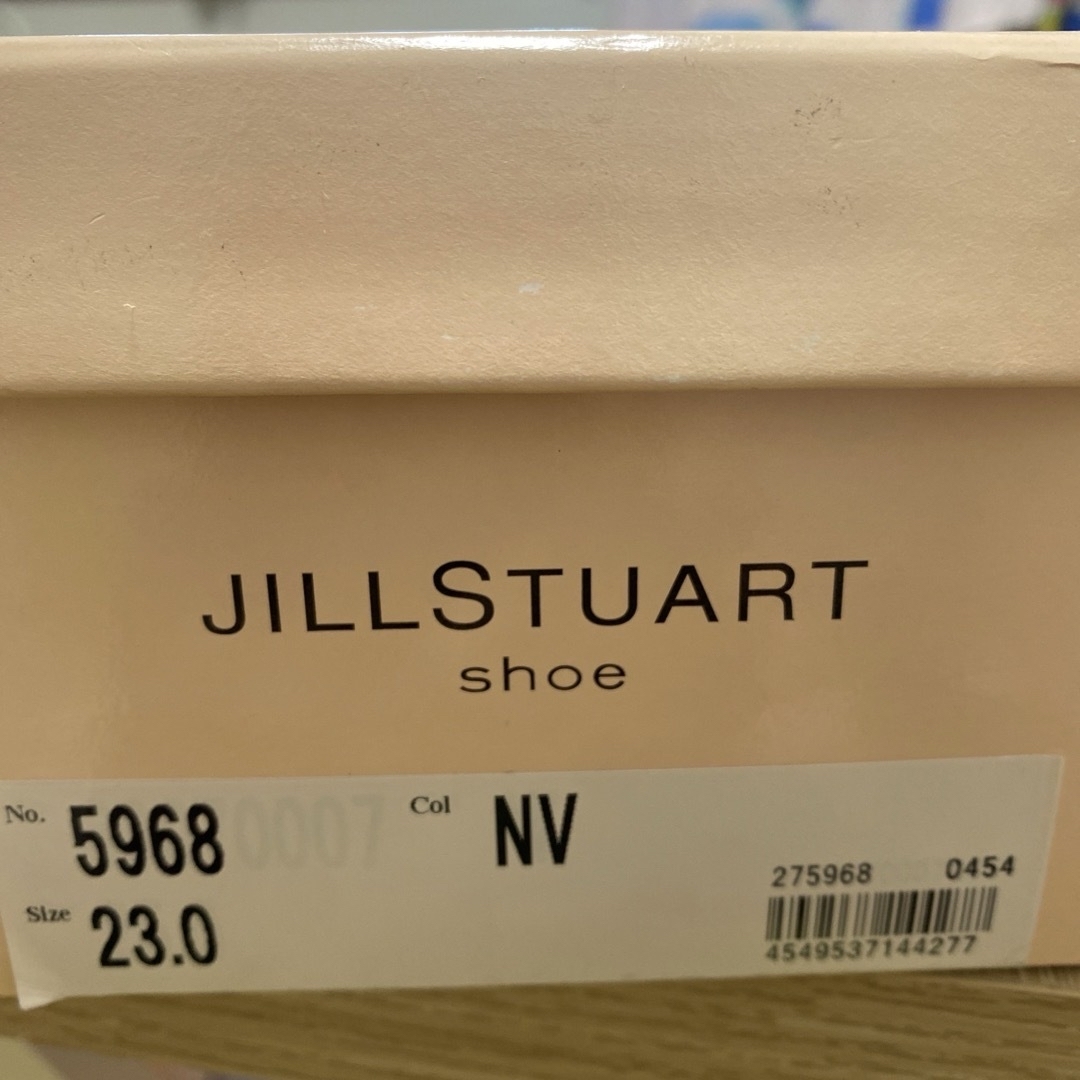 JILLSTUART(ジルスチュアート)の新品・未使用　JILL STUART ジルスチュアート　スリッポン　レース23㎝ レディースの靴/シューズ(スリッポン/モカシン)の商品写真