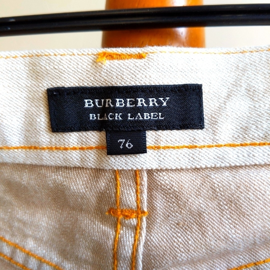 BURBERRY BLACK LABEL(バーバリーブラックレーベル)のブラックレーベルデニム パンツ 三陽商会 メンズのパンツ(デニム/ジーンズ)の商品写真