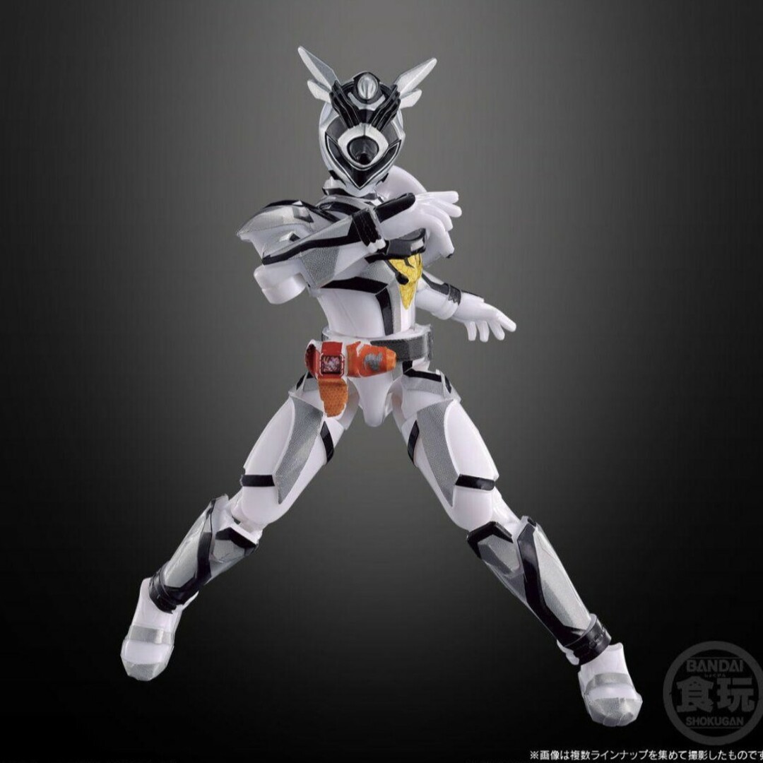 BANDAI(バンダイ)の装動 仮面ライダー ギーツ ID 4 ダークアギレラ エンタメ/ホビーのフィギュア(特撮)の商品写真