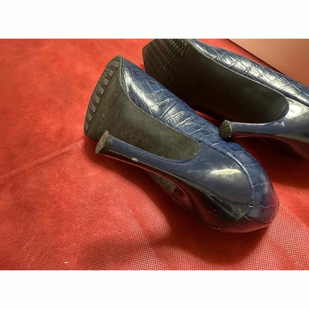 DIANA(ダイアナ)のダイアナ　クロコ型押し　パンプス　23.5cm ネイビー レディースの靴/シューズ(ハイヒール/パンプス)の商品写真