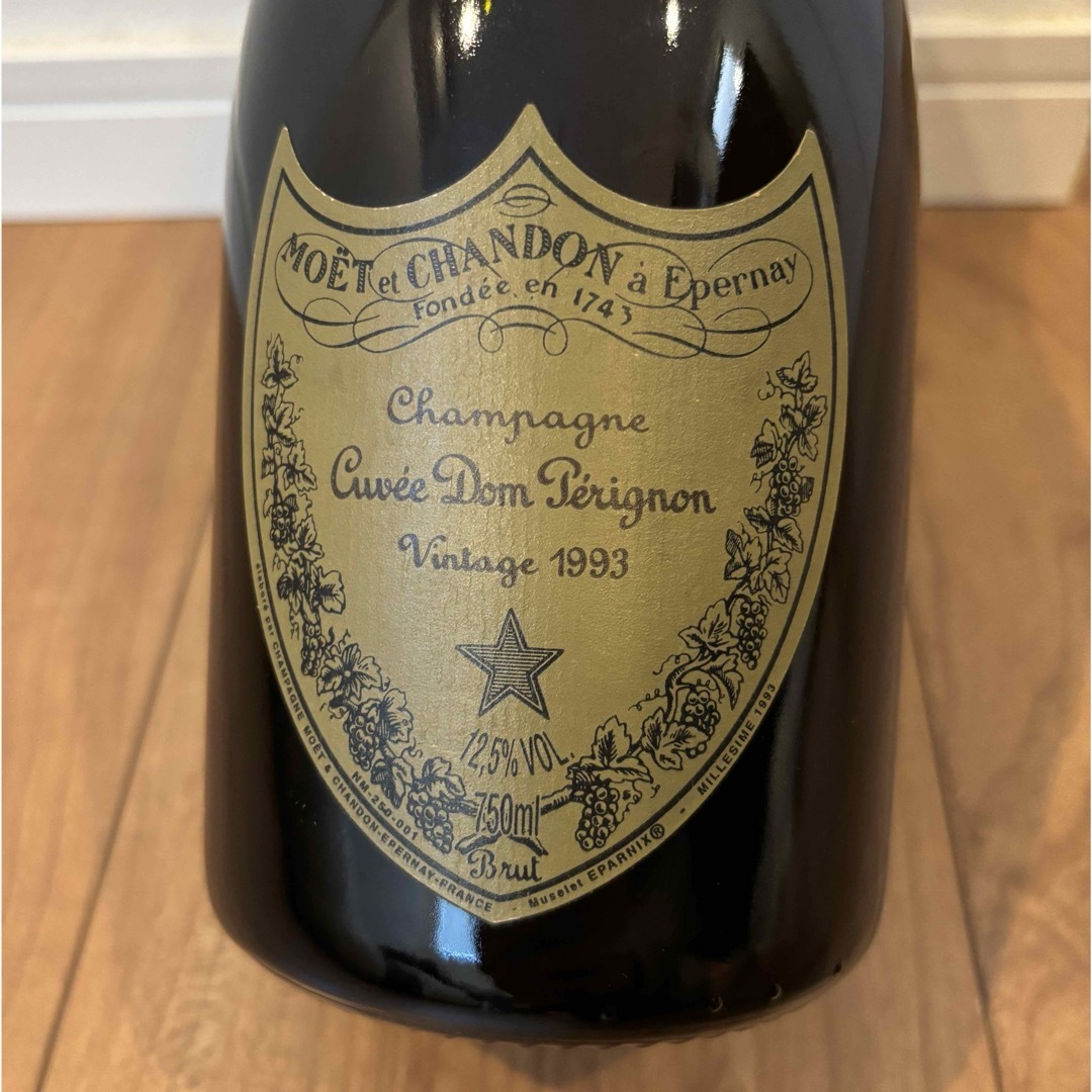 Dom Pérignon(ドンペリニヨン)のドンペリニヨン 1993 vintage 食品/飲料/酒の酒(シャンパン/スパークリングワイン)の商品写真