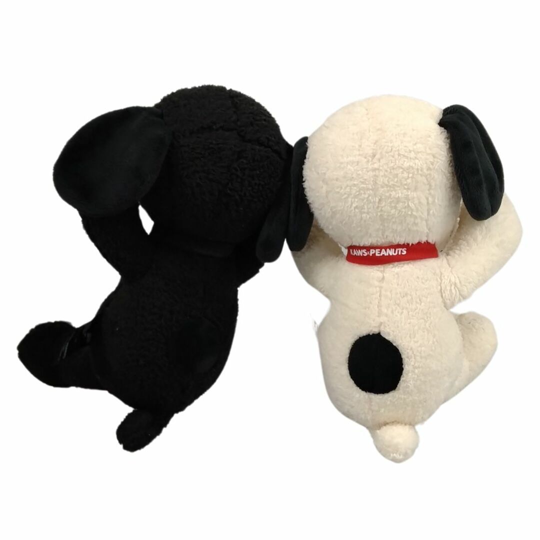 UNIQLO ユニクロ × KAWS スヌーピー4体セット ぬいぐるみ 黒/白 UNIQLO ユニクロ × KAWS スヌーピー4体セット ぬいぐるみ 黒/白
