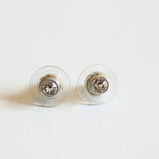 スワロフスキー(SWAROVSKI)のスワロフスキー クリスタルスタッドピアス(ピアス)