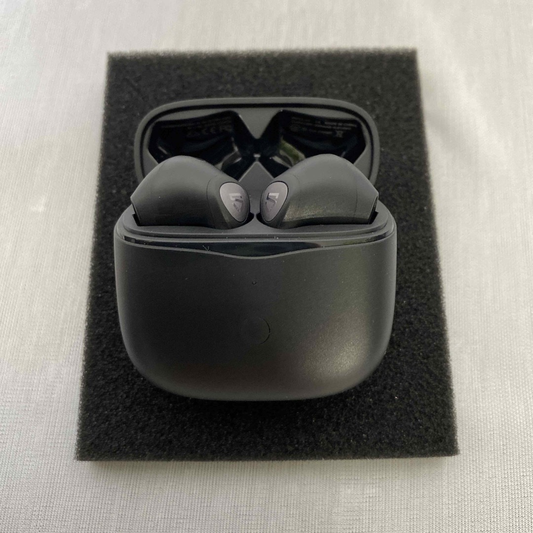 SOUNDPEATS(サウンドピーツ)のSoundPEATS ワイヤレスイヤホン AIR3 BLACK スマホ/家電/カメラのオーディオ機器(ヘッドフォン/イヤフォン)の商品写真