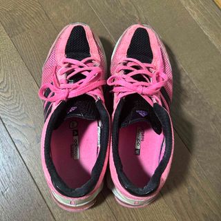 アディダス(adidas)のadidas スニーカー(スニーカー)