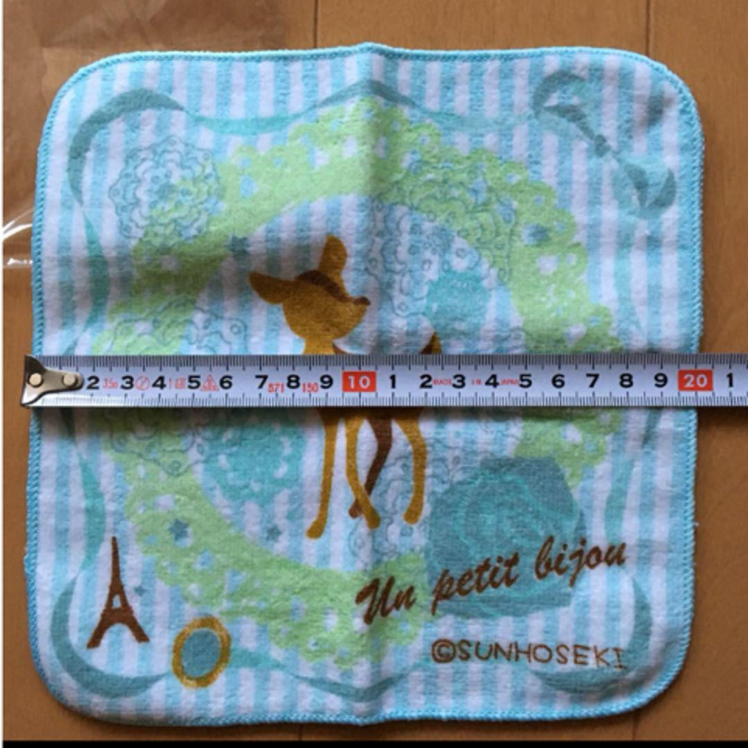 【新品・未使用】　タオル ハンカチ（20×20）　バンビ レディースのファッション小物(ハンカチ)の商品写真