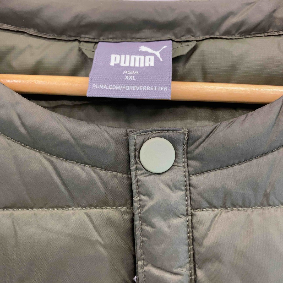 PUMA(プーマ)のPUMA プーマ メンズ 　ノーカラー　カーキー　中綿・ダウンジャケット　サイズXXL メンズのジャケット/アウター(ダウンジャケット)の商品写真