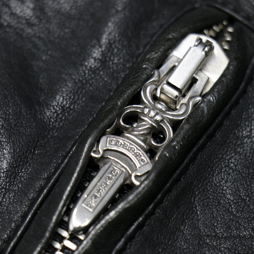 Chrome Hearts(クロムハーツ)のクロムハーツ【CHROMEHEARTS】DEATH OR GLORY/レザーライダース/ノーカラーライダース/Mサイズ【中古】12647 メンズのジャケット/アウター(その他)の商品写真