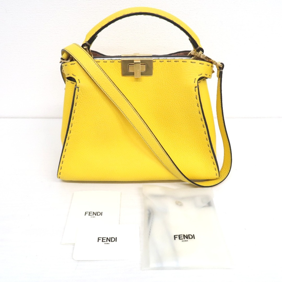 FENDI(フェンディ)のフェンディ ハンドバッグ 2way ピーカブー エッセンシャリー 8BN302 レザー イエロー レディース FENDI IT319516 美品 レディースのバッグ(ハンドバッグ)の商品写真