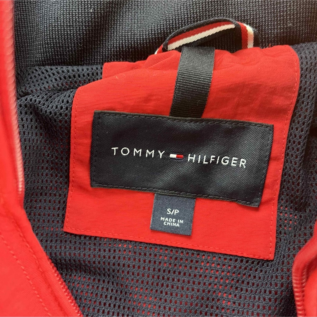 TOMMY HILFIGER(トミーヒルフィガー)のTOMMY HILFIGER ナイロンジャケット レッド メンズのジャケット/アウター(ナイロンジャケット)の商品写真