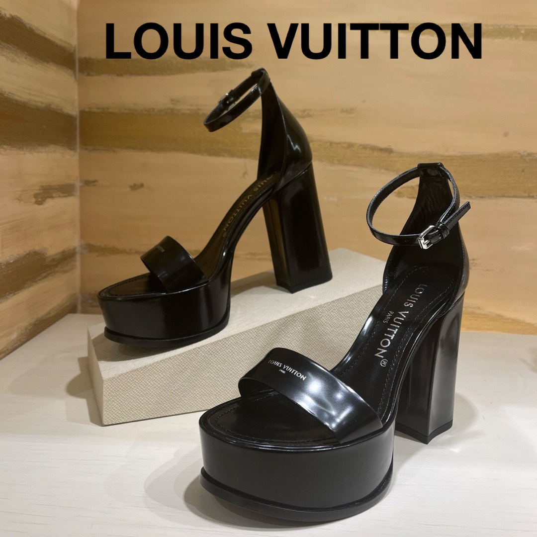 LOUIS VUITTON(ルイヴィトン)のLOUIS VUITTON ルイヴィトン フェイム ライン サンダル レディースの靴/シューズ(サンダル)の商品写真