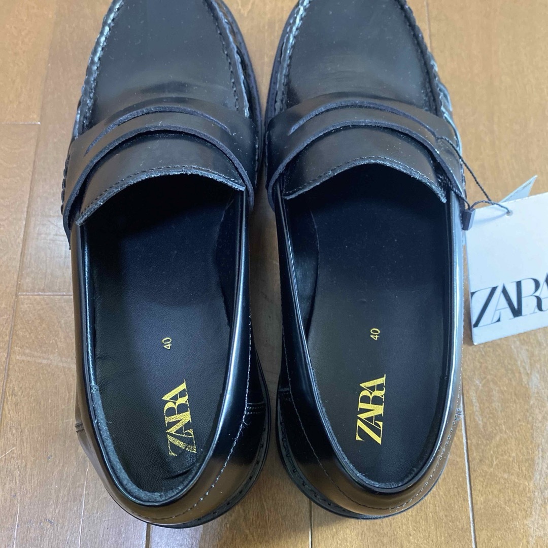 ZARA(ザラ)のZARA ザラ ギャザーレザー ローファー タグ付き メンズの靴/シューズ(ドレス/ビジネス)の商品写真