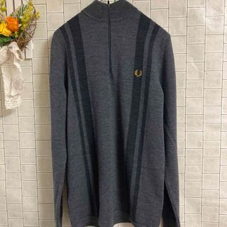 フレッドペリー(FRED PERRY)のフレッドペリー⭐️ハーフジップアップ⭐️後ろポケット⭐️ウール100%⭐️(ニット/セーター)