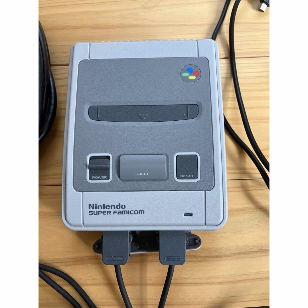 スーパーファミコン(スーパーファミコン)の【動作確認済】ニンテンドー クラシックミニ スーパーファミコン エンタメ/ホビーのゲームソフト/ゲーム機本体(家庭用ゲーム機本体)の商品写真