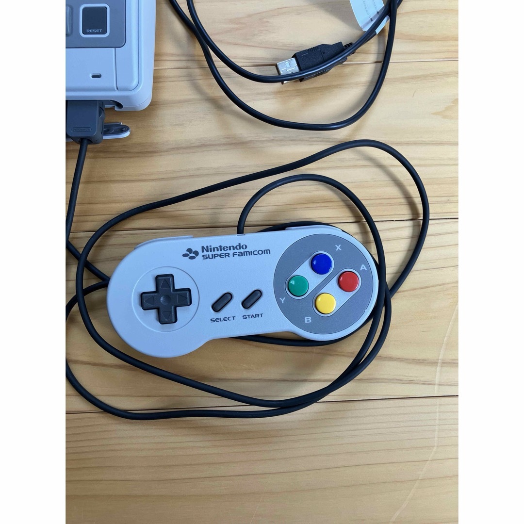 スーパーファミコン(スーパーファミコン)の【動作確認済】ニンテンドー クラシックミニ スーパーファミコン エンタメ/ホビーのゲームソフト/ゲーム機本体(家庭用ゲーム機本体)の商品写真