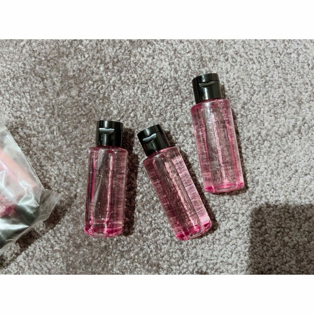 shu uemura(シュウウエムラ)のシュウウエムラサクラ🌸クレンジング50ml×6 コスメ/美容のスキンケア/基礎化粧品(クレンジング/メイク落とし)の商品写真