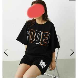 新品タグ付ロデオクラウンズワイドボウル WEB限定 Tシャツ&ショートパンツ