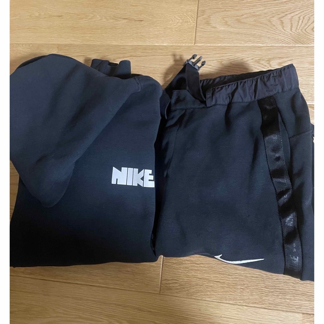 sacai(サカイ)のSacai x Nike NRG Pullover Hoodie Black メンズのトップス(スウェット)の商品写真