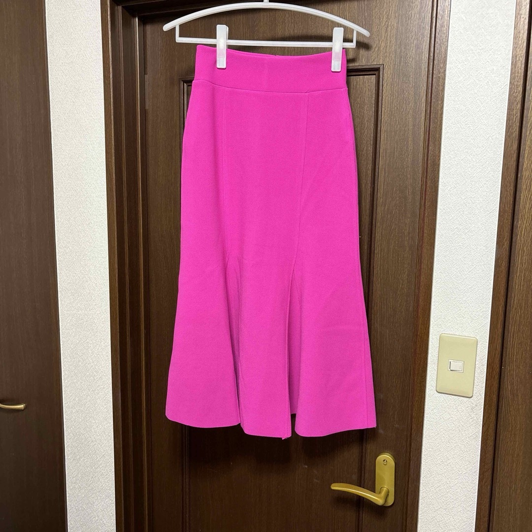 dholic(ディーホリック)のDHOLIC マーメイドスカート　フーシャピンク レディースのスカート(ロングスカート)の商品写真