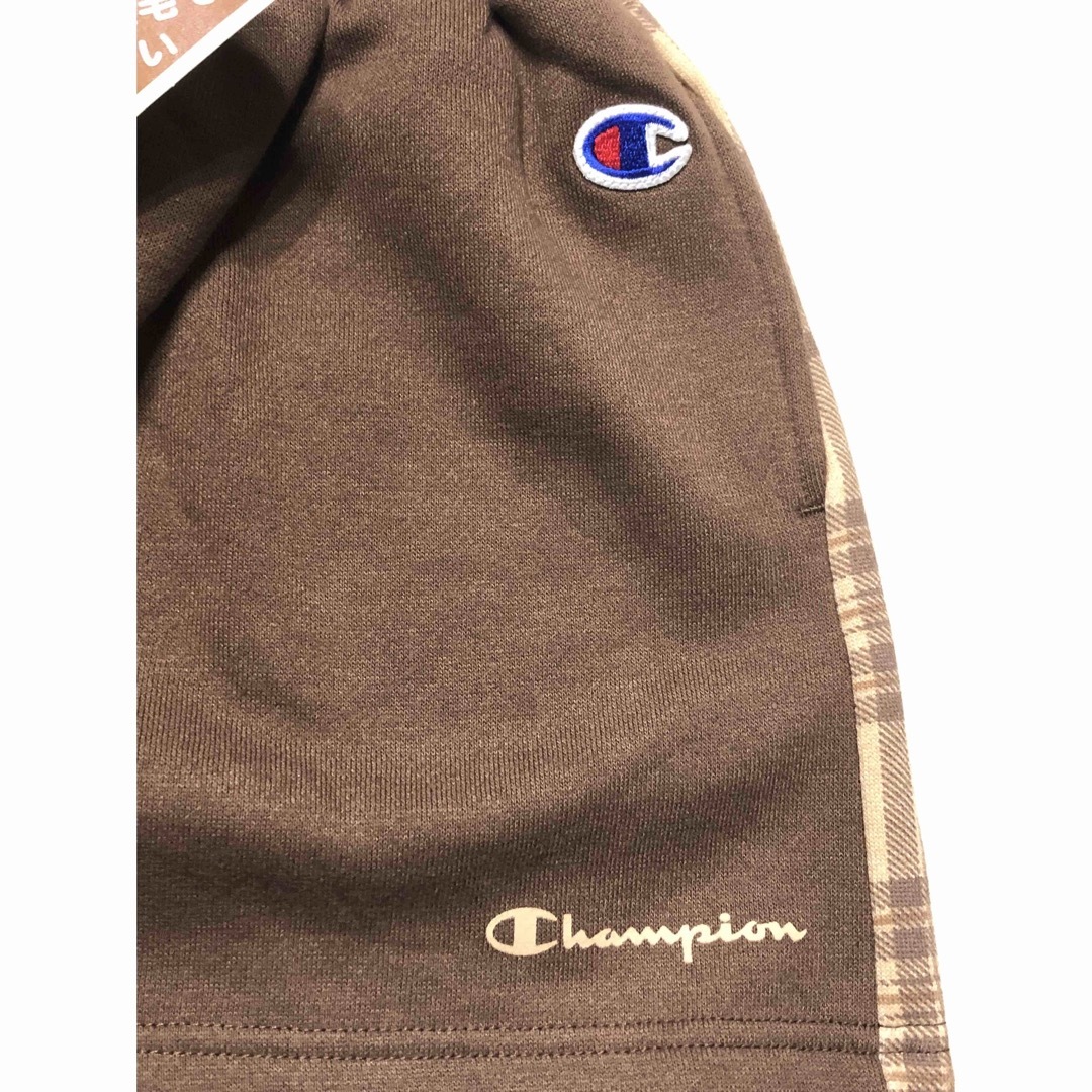 Champion(チャンピオン)の【新品】チャンピオン 裏起毛ショートパンツ 110 キッズ/ベビー/マタニティのキッズ服女の子用(90cm~)(パンツ/スパッツ)の商品写真