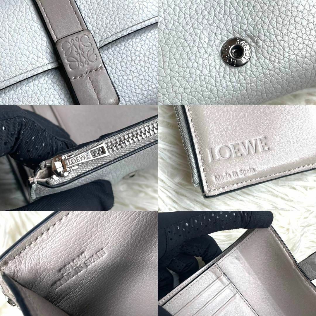 LOEWE(ロエベ)の⋟美品⋞ / LOEWE ロエベ オフホワイトスモールバーティカルウォレット レディースのファッション小物(財布)の商品写真