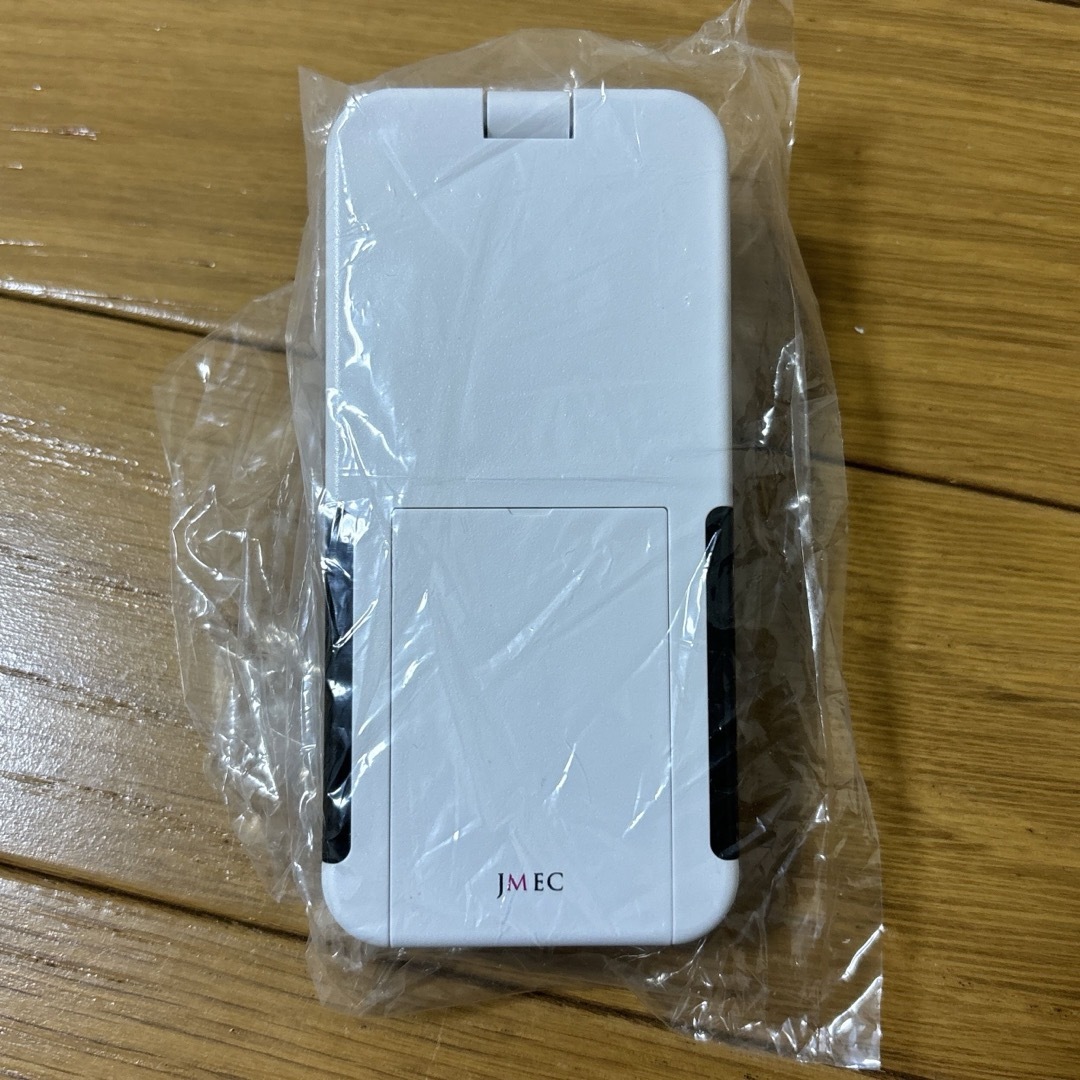 新品☆ イオン導入器 キャリーオン carrion 美顔器 スマホ/家電/カメラの美容/健康(フェイスケア/美顔器)の商品写真