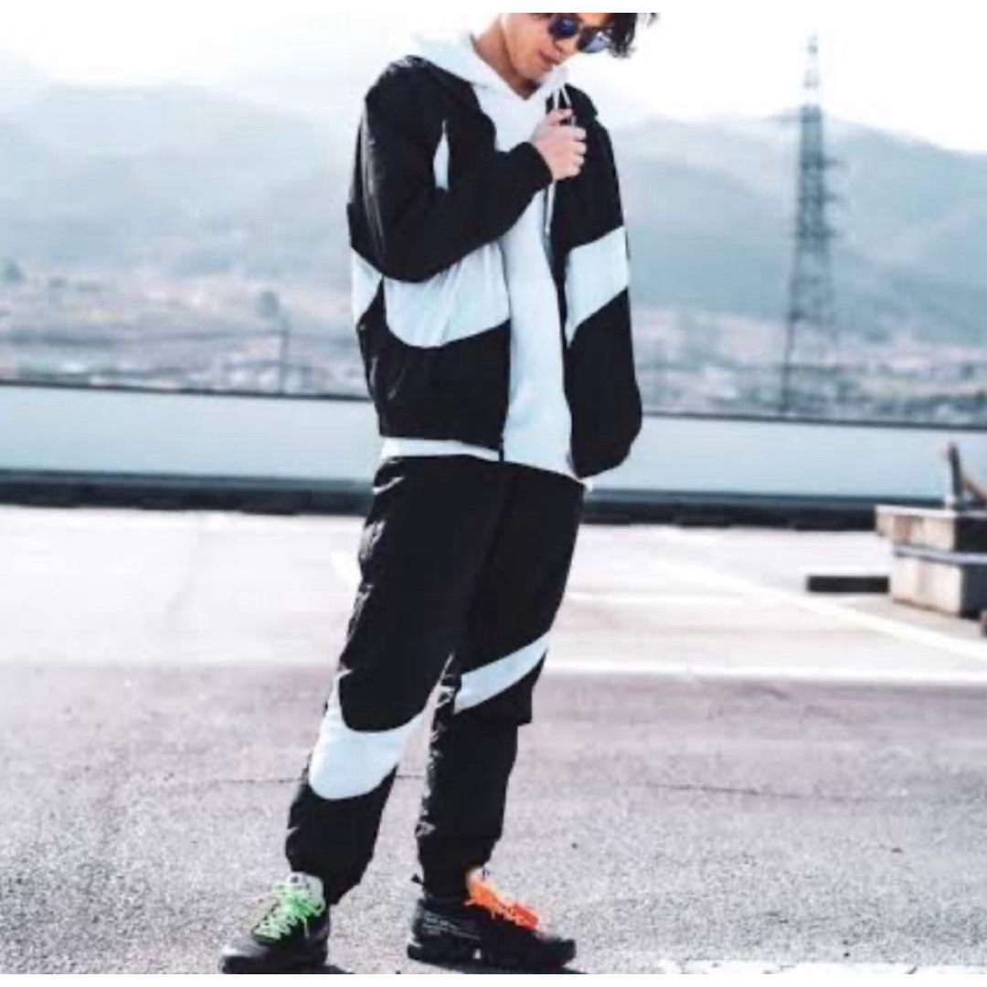 NIKE - XL NIKE ビッグスウッシュ セットアップ ウーブン NIKE - XL NIKE ビッグスウッシュ セットアップ ウーブン