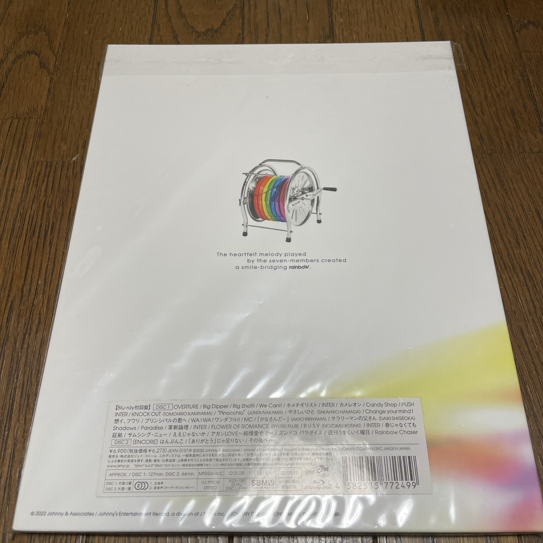 ジャニーズWEST(ジャニーズウエスト)のWEST. LIVE　TOUR rainboW（初回盤） Blu-ray エンタメ/ホビーのDVD/ブルーレイ(ミュージック)の商品写真