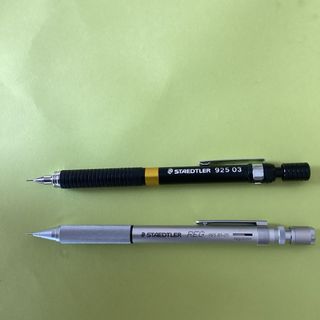 ステッドラー(STAEDTLER)のステッドラー  STAEDTLER レグ925 85-05 と 925 03(ペン/マーカー)