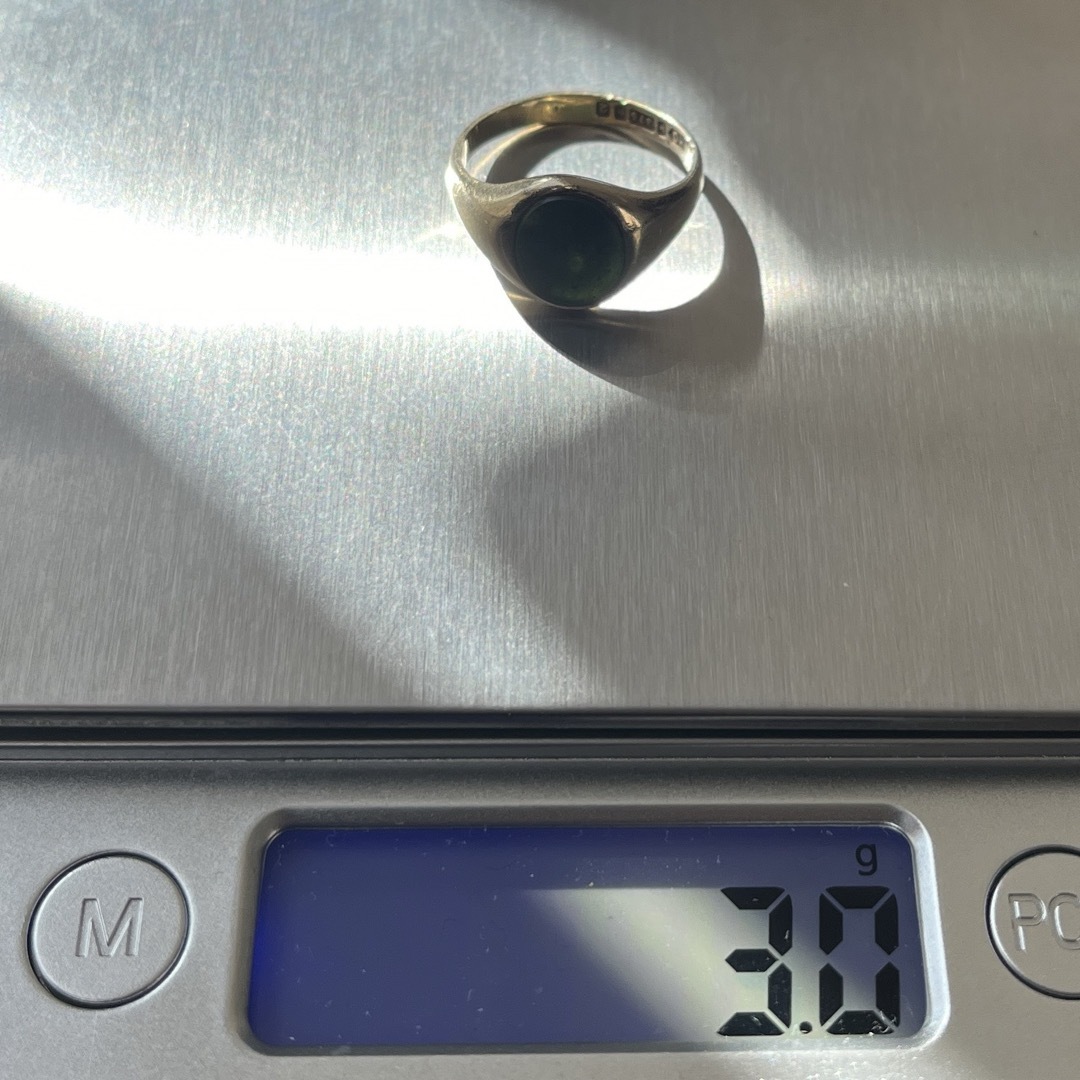 英国　イギリス　ヴィンテージ　9k 9金　ブラッドストーンリング メンズのアクセサリー(リング(指輪))の商品写真