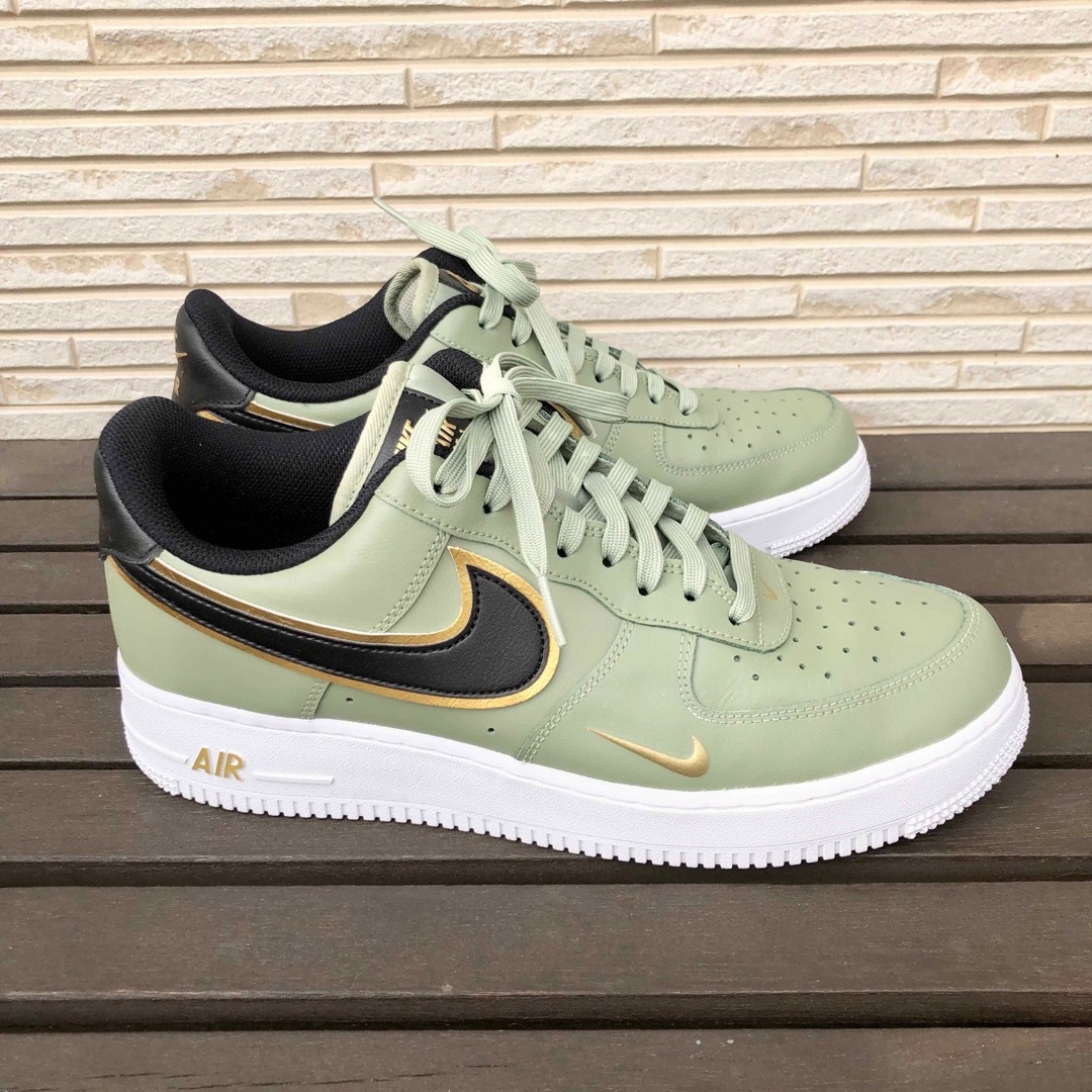 NIKE(ナイキ)の美品 NIKE  AIR FORCE 1 '07 ナイキ エア フォース ワン メンズの靴/シューズ(スニーカー)の商品写真