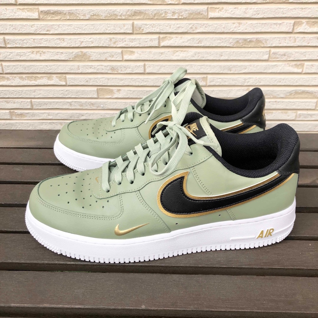 NIKE(ナイキ)の美品 NIKE  AIR FORCE 1 '07 ナイキ エア フォース ワン メンズの靴/シューズ(スニーカー)の商品写真