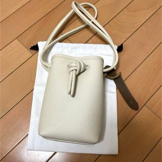 VASIC - 極美品✨ ヴァジック バニティ 化粧ポーチ レザー ファー