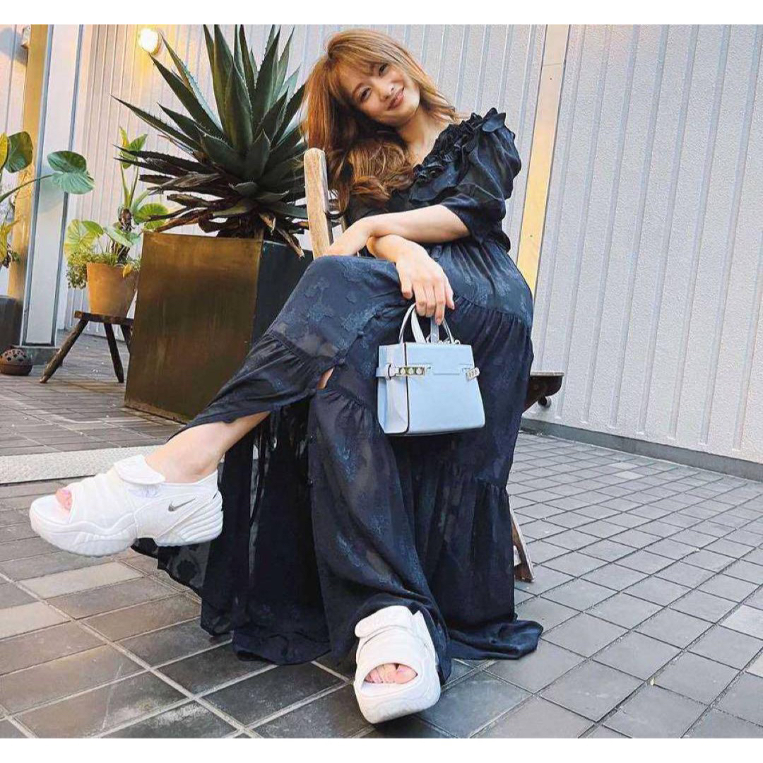 NIKE - Nike WMNS Air Adjust Force Sandal Whiteの通販 by NIKE - Nike WMNS Air Adjust Force Sandal Whiteの通販 by
