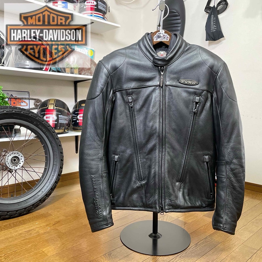 Harley Davidson(ハーレーダビッドソン)の定価14万⭐︎ハーレーダビッドソン FXRG レザージャケット ブラック/S 自動車/バイクのバイク(装備/装具)の商品写真