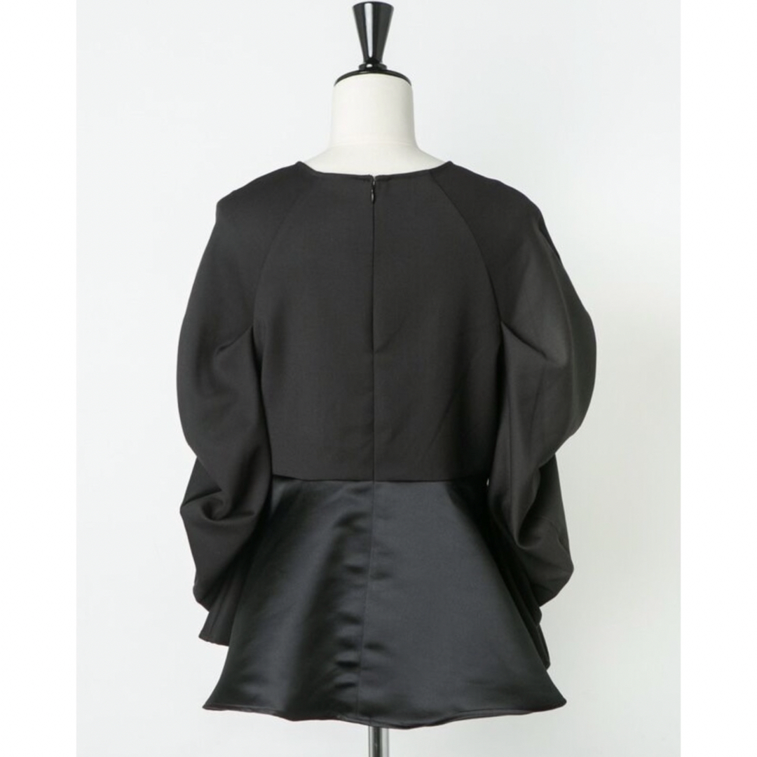 完売/美品】HEVE タックドレープペプラムブラウス ブラック 完売/美品】HEVE タックドレープペプラムブラウス ブラック