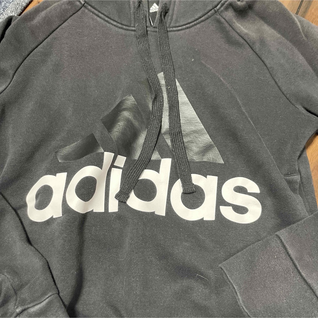 adidas(アディダス)のアディダス　パーカー キッズ/ベビー/マタニティのキッズ服男の子用(90cm~)(その他)の商品写真