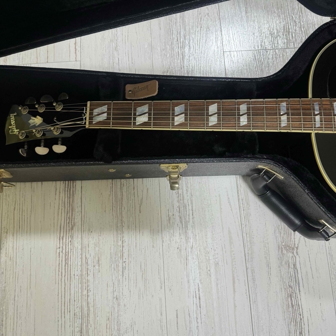 Gibson(ギブソン)のGibson ギブソン サザンジャンボ Southern Jumbo 2011年 楽器のギター(アコースティックギター)の商品写真