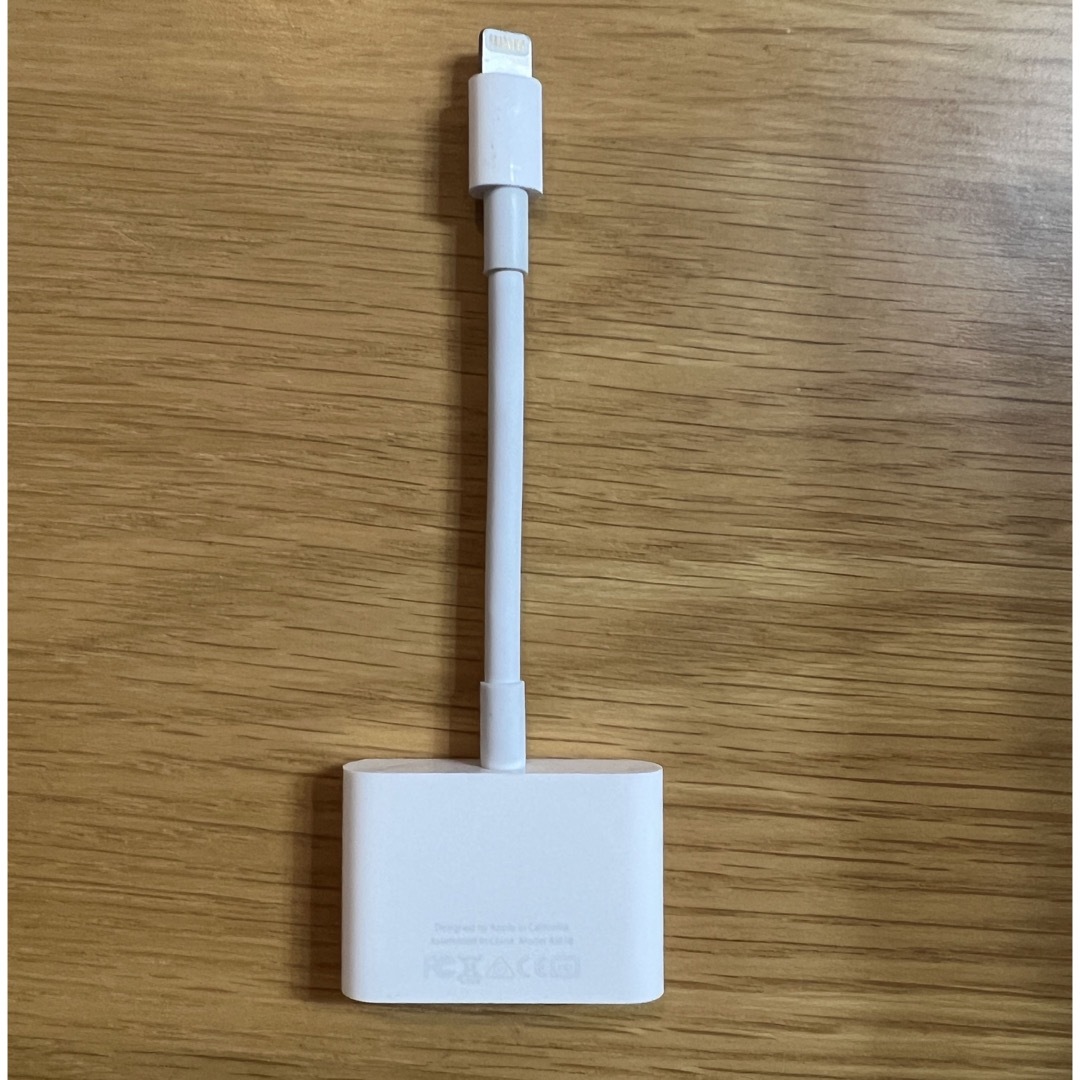 Apple(アップル)のAPPLE Lightning DigitaL AVアダプタ MD826AM/A スマホ/家電/カメラのスマホアクセサリー(その他)の商品写真