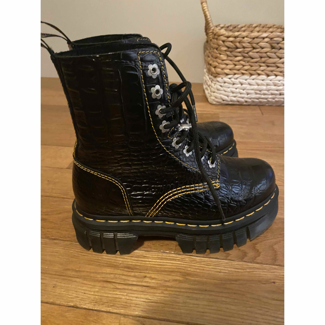 MARC JACOBS(マークジェイコブス)のDr.Martens heaven by MARC JACOBS 8ホールブーツ レディースの靴/シューズ(ブーツ)の商品写真