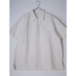 フィグベル(PHIGVEL)のPHIGVEL MAKERS & Co./フィグベル 2022SS C/L HALF ZIP SS SHIRTハーフジップ半袖シャツ【2】【MSHA73794】(その他)