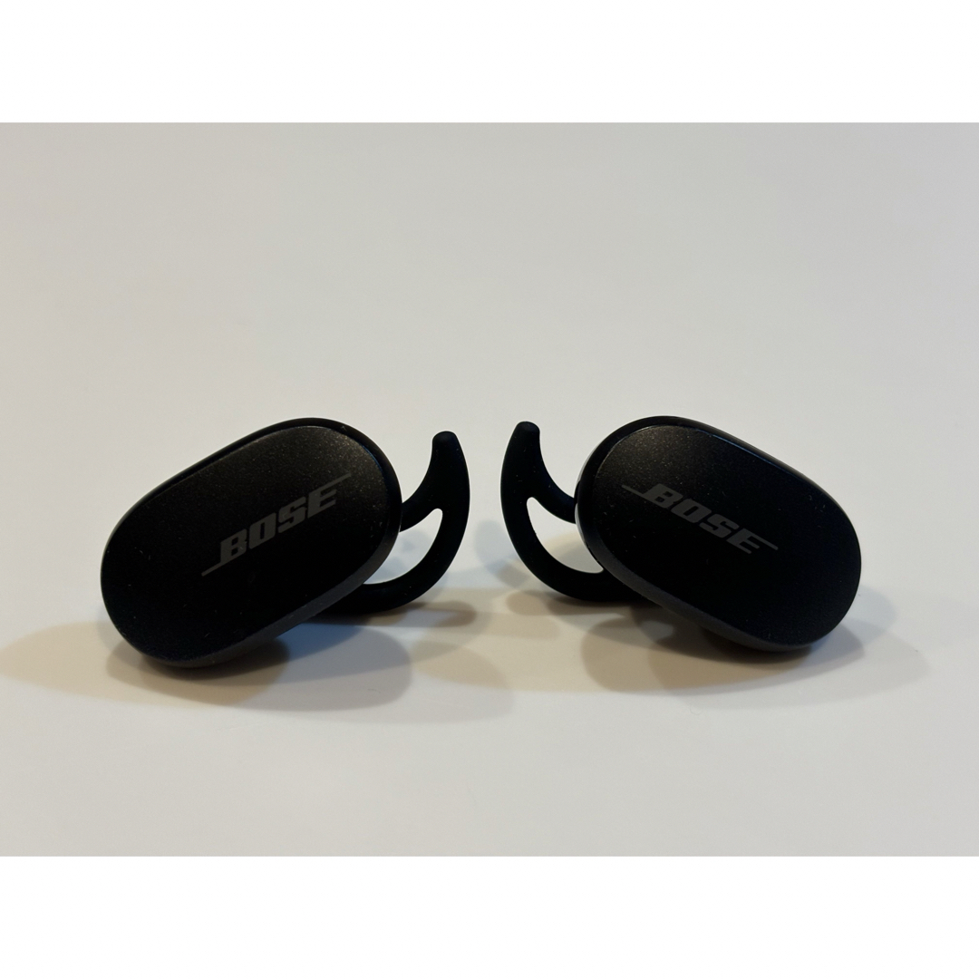 BOSE(ボーズ)のBose QuietComfort Earbuds Triple Black スマホ/家電/カメラのオーディオ機器(ヘッドフォン/イヤフォン)の商品写真