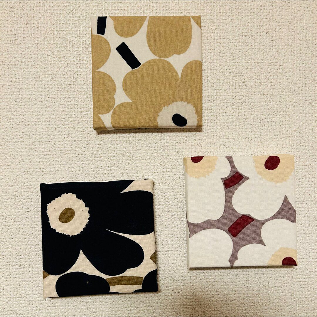 marimekko(マリメッコ)のマリメッコ　ファブリックパネル　Sサイズ　3種セット① ハンドメイドのインテリア/家具(インテリア雑貨)の商品写真