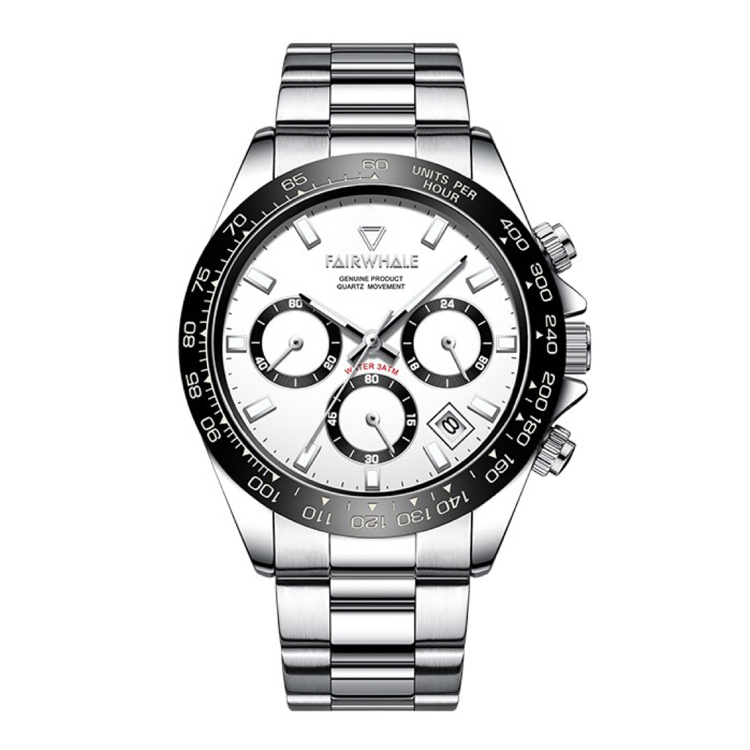 日本未入荷⚡️新品⚡️メンズ腕時計！クロノグラフ 白❤️タグホイヤーファンに人気 メンズの時計(腕時計(アナログ))の商品写真