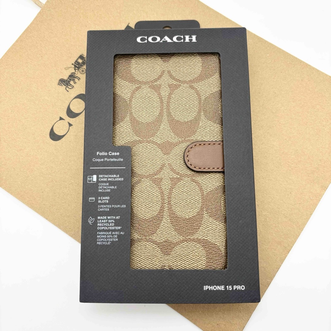 COACH(コーチ)の【COACH☆新品】 IPHONE 15 PRO フォリオ！シグネチャー！カーキ スマホ/家電/カメラのスマホアクセサリー(iPhoneケース)の商品写真