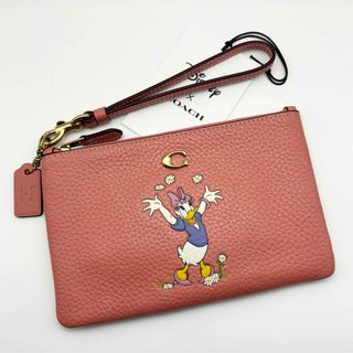 コーチ(COACH)の【DISNEY X COACH】スモール リストレット！デイジー ダック(ポーチ)